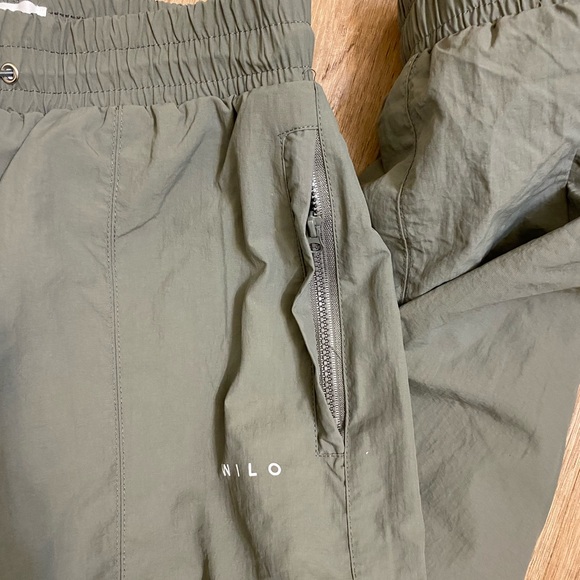 Wilo Women's Olive Jogger Pants - Picture 5 of 8